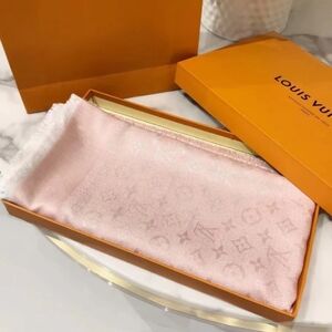 <AUTHENTIC>Louis Vuitton Scarf